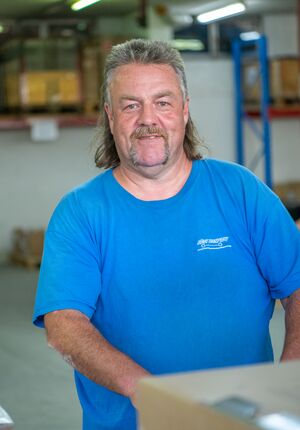 Patrick Herzog - Dünki Transporte AG - Kloten Patrick Herzog - Dünki Transporte AG - Kloten